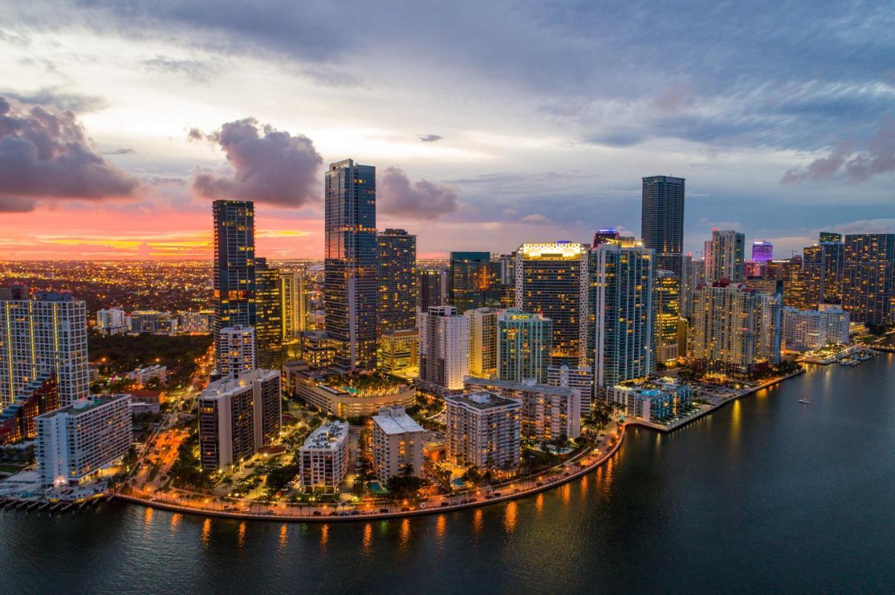 Atwell Suites Miami Brickell By Ihg Extérieur photo