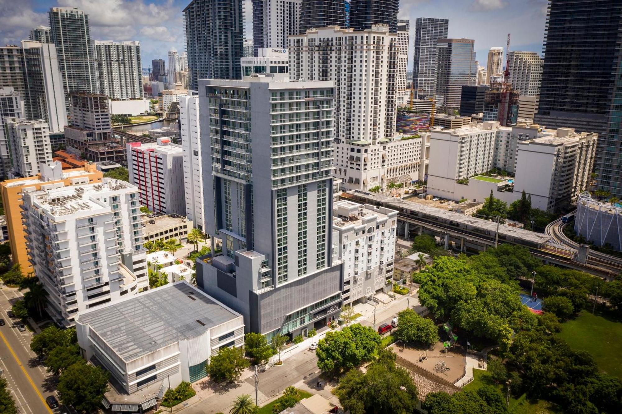Atwell Suites Miami Brickell By Ihg Extérieur photo