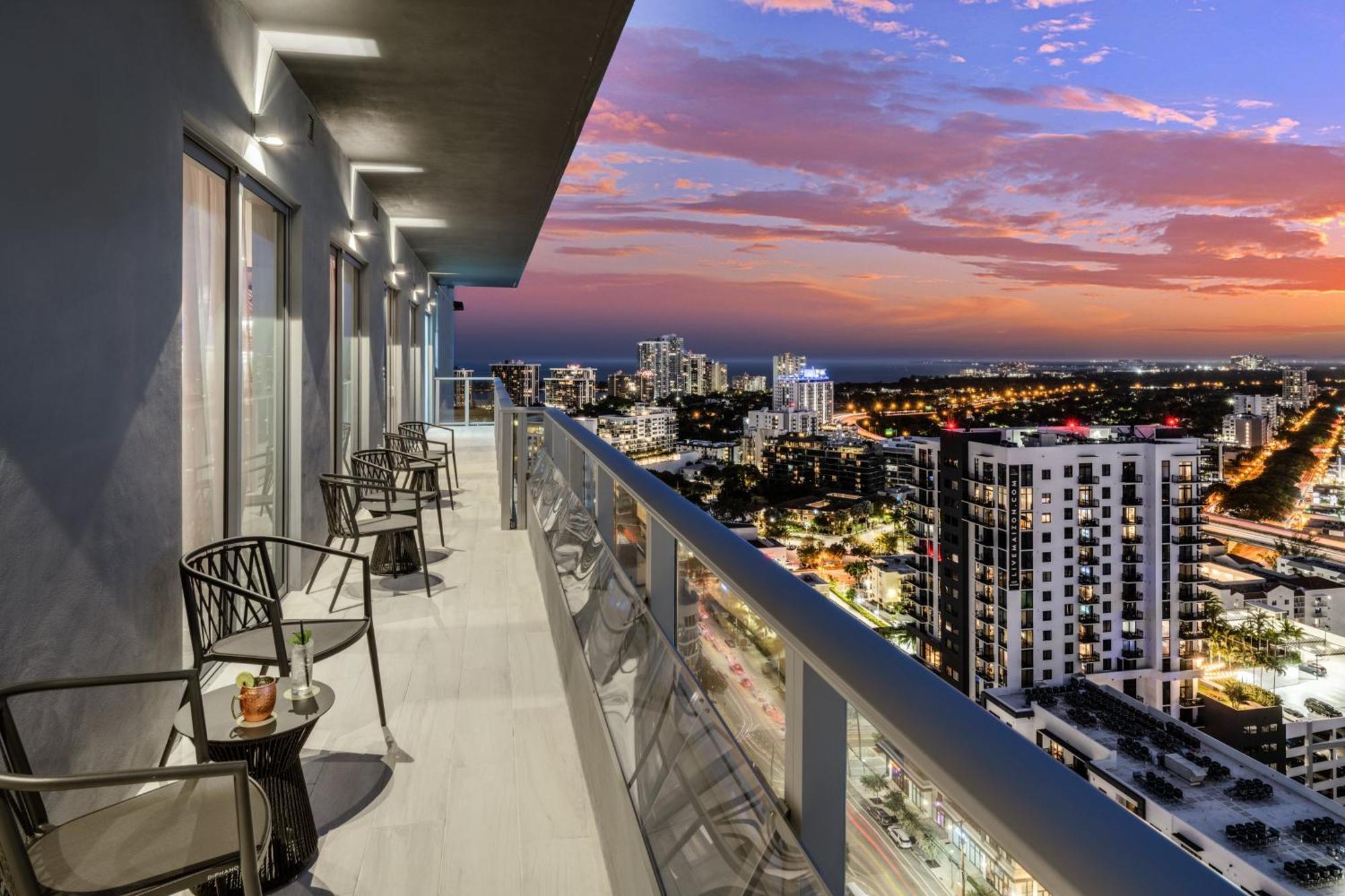 Atwell Suites Miami Brickell By Ihg Extérieur photo